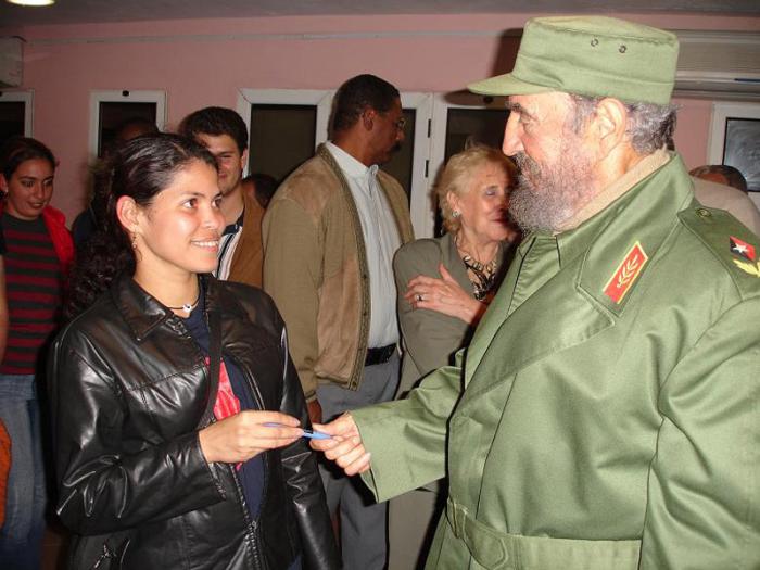 Tuve mi momento con Fidel, mi libro, sus palabras, su pluma y algunas fotos que un amigo me hizo llegar, recuerda Katia Monjes.