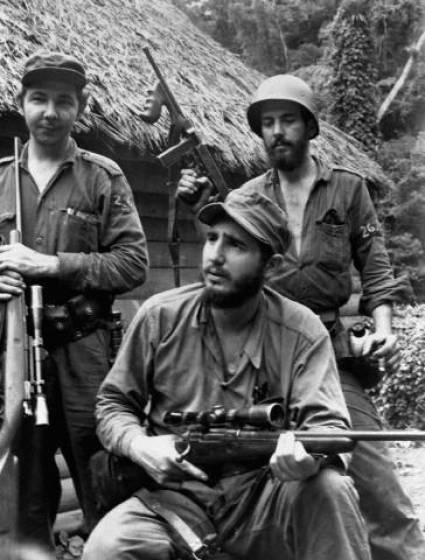 Fidel, Raúl y Camilo, una generación que siempre pensó en su Patria.