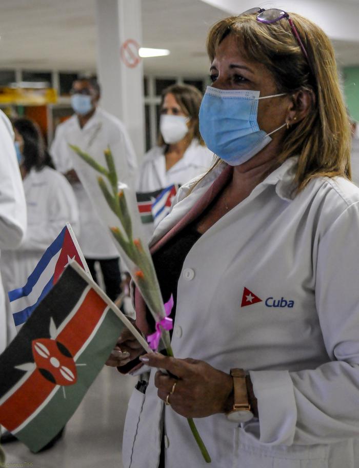 Zur Bekämpfung der Pandemie hat Kuba über 2.000 Ärzte in verschiedene Länder der Welt entsandt. Foto: José Manuel Correa