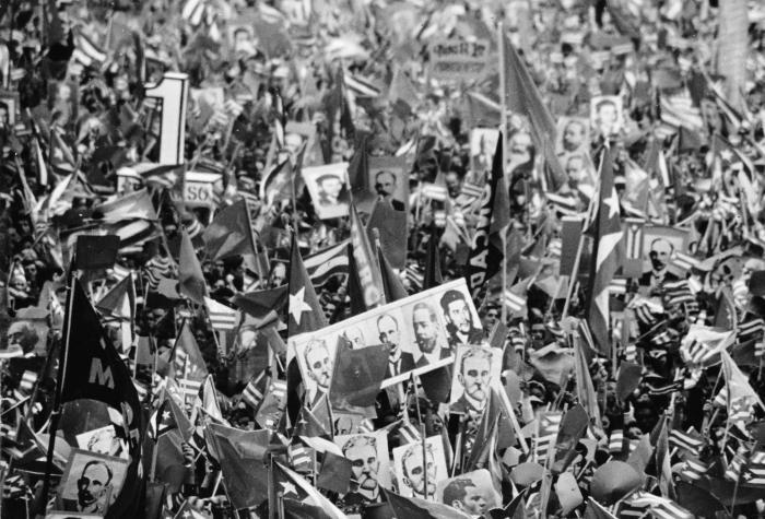 Acto en la Plaza de la Revolución por el 1er. Congreso del Partido en diciembre de 1975. Foto: Archivo de Granma