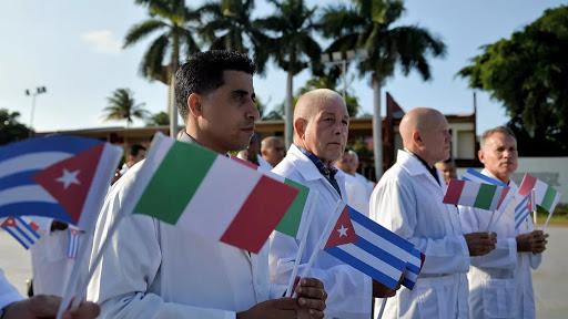 Brigada Médica Cubana, enviada a apoyar la asistencia sanitaria en Lombardía en medio de la pandemia de la COVID-19. Foto: Cubaminrex 