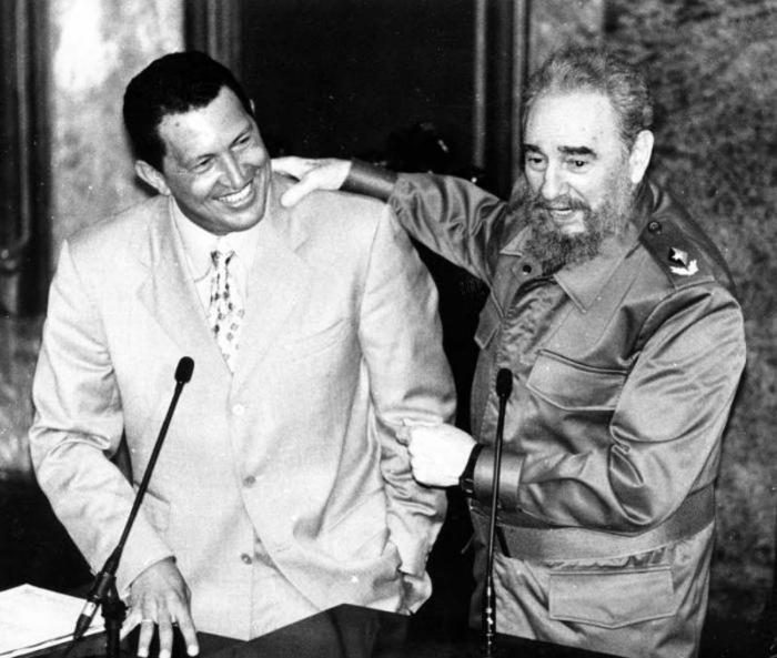 Fidel et Hugo Chavez au Grand amphithéâtre de l’Université de La Havane.
