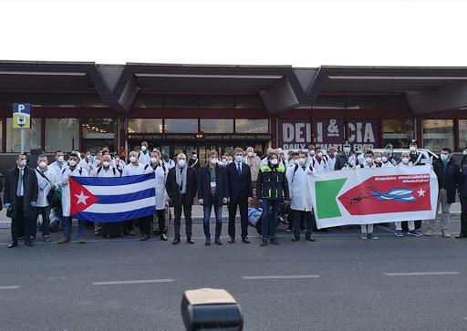 Cuban doctors arrive in Italy to join the fight Covid-19. Photo: RT