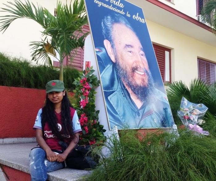 Naheed Ullah, joven inglesa rinde tributo a Fidel Castro