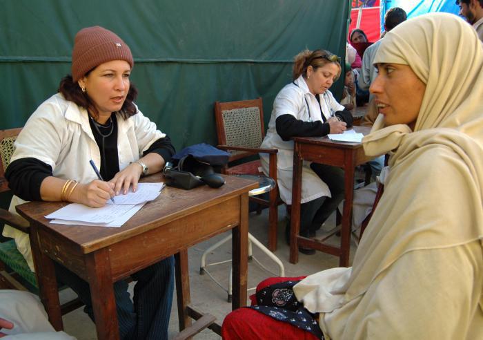 En el 2005, la brigada médica cubana en Pakistán atendió a más de 1 700 000 pacientes. Foto: Juvenal Balán