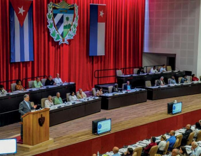 En la primera jornada de sesiones se aseguró que existen condiciones para lograr los objetivos económicos propuestos para que 2023 sea un año superior. Foto: José M. Correa