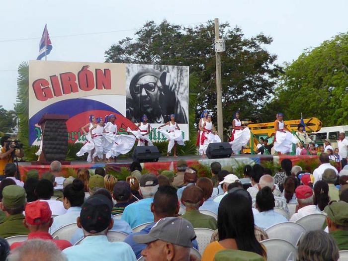 El aniversario 56 de la Victoria de Playa Girón fue conmemorado también con manifestaciones artísticas. Foto: Ventura de Jesús