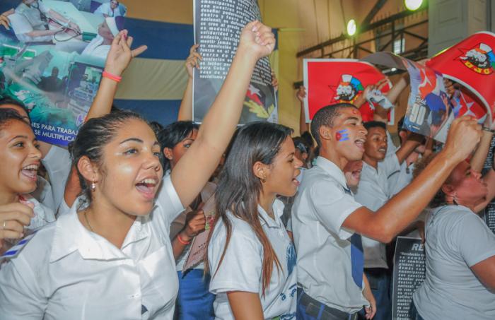 Jóvenes cubanos ratifican su apoyo al proceso revolucionario