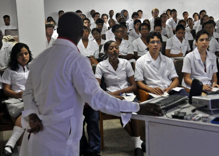 ELAM has graduated students from Third World countries, who otherwise would not have had the opportunity to study medicine. Photo: Yander Zamora