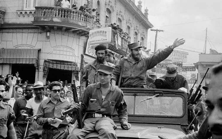 Fidel Castro en las inmediaciones del Parque Vidal, Villa Clara