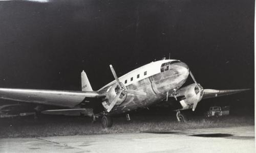 Avión capturado en el aeropuerto de Trinidad el 13 de agosto de 1959 en el que viajaron los enviados de Trujillo. Foto Archivo