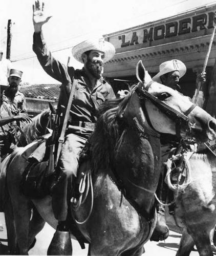 La Columna Invasora campesina, conducida por Camilo, también marcó la jornada patriótica