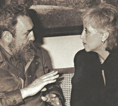 La periodista con Fidel Castro en la tapa de Stella Calloni íntima.