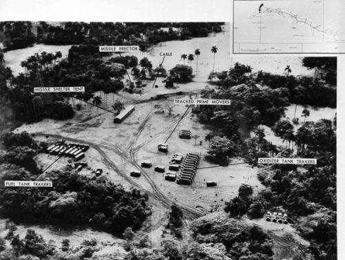 Una de las cientos de fotografías tomadas por el avión espía U-2. Esta vista corresponde a los emplazamientos en San Cristóbal.
