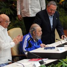 Fidel Castro en la clausura del VII Congreso del Partido Comunista de Cuba