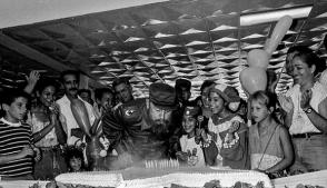 Cumpleaños 70 de Fidel Castro en el palacio Central de Pioneros "Ernesto Che Guevara". Foto: Ismael Francisco/ Cubadebate.