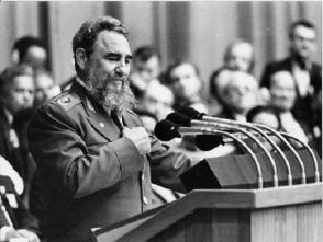 Fidel Castro en el III Congreso del Partido. Foto: Liborio Noval / Sitio Fidel Soldado de las Ideas