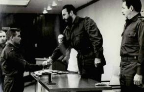 Para Lorenzo García constituye un honor haber sido ascendido a Comandante por Fidel Castro, «el hombre que le devolvió la dignidad al campesinado cubano». Foto: Cortesía del entrevistado 