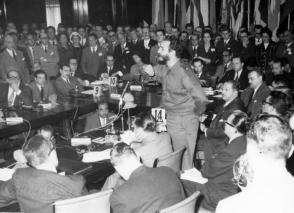 Comandante en Jefe Fidel Castro en la Conferencia de los 21, en Argentina, 1959 Foto: Archivo de Granma