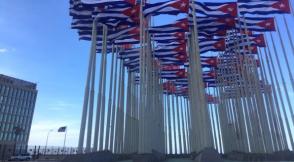 El Monte de la Banderas, frente a la Embajada de Estados Unidos en La Habana, este 31 de diciembre. Foto: @guaguap11