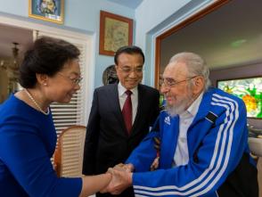 Fidel Castro recibe a Li Keqiang Primer Ministro de China