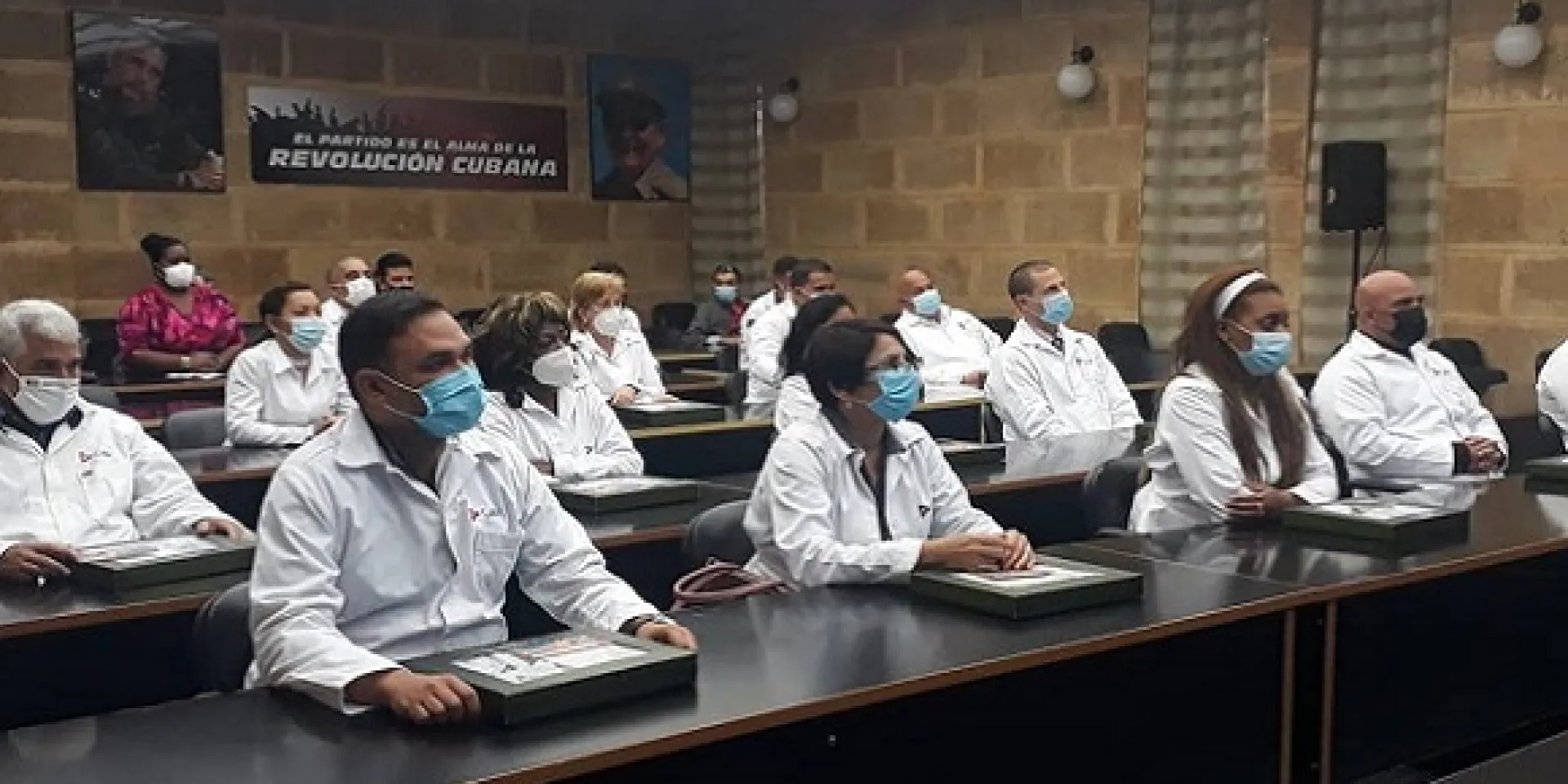 Desde Ciego de Ávila, también participaron profesionales de la salud que han cumplido misiones internacionalistas como parte de esta brigada médica de vanguardia. Foto: Minsap.