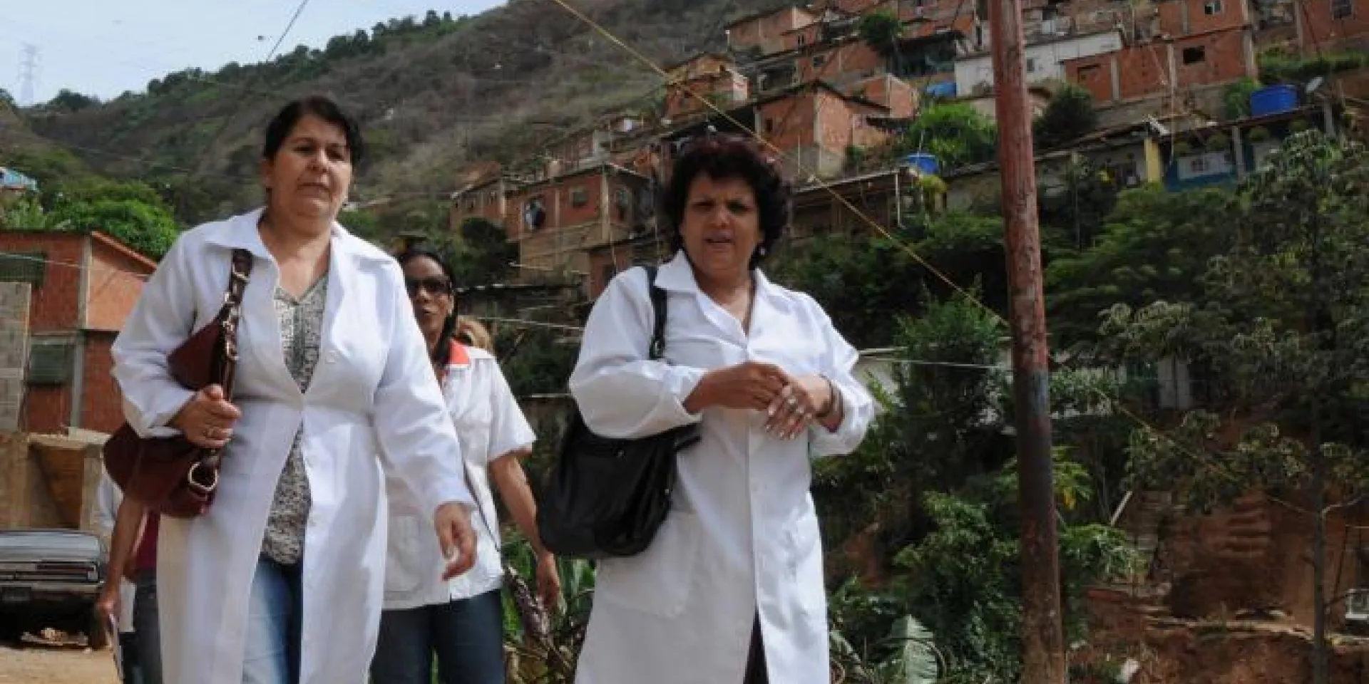 Mais de 20 mil colaboradores cubanos permanecem na Venezuela lutando pela vida e o bem-estar desse povo irmão, sendo 61% deles mulheres. Photo: Omara García (AIN)