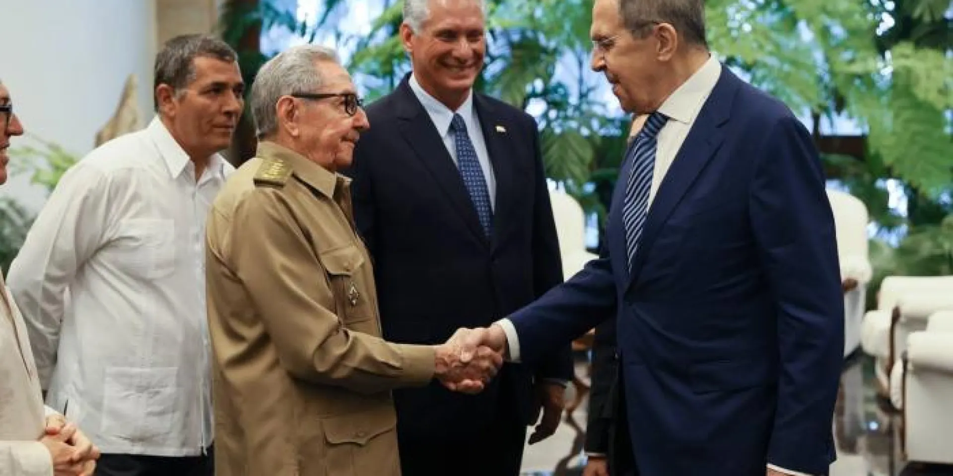 Durante el encuentro se pudieron constatar las excelentes relaciones entre Rusia y Cuba, basadas en tradicionales lazos de amistad. Foto: Estudios Revolución
