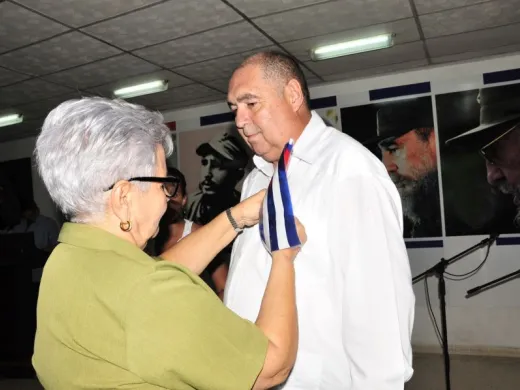 Distinción a la Contraloría de Santis Spiritu