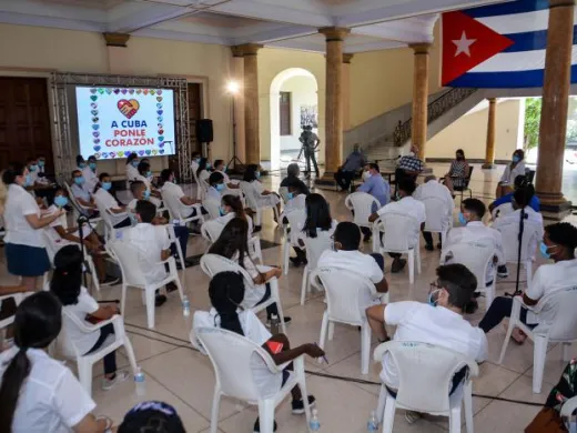 Si hoy hemos sido capaces de enfrentar esta pandemia de la manera en que lo hemos hecho ha sido justamente por la impronta de nuestro Comandante en Jefe. Foto: Estudios Revolución