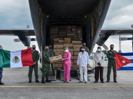 Recibe Cuba ayuda humanitaria proveniente de México. Foto: Ariel Cecilio Lemus