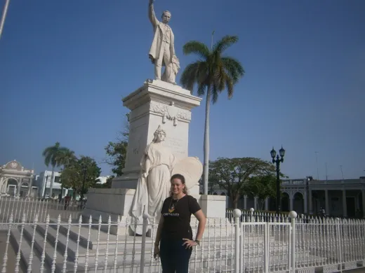 Un trabajo sobre la recepción Martiana presentó la estudiante de tercer año de Relaciones Internacionales, de La Habana. Foto: Mireya Ojeda Un trabajo sobre la recepción Martiana presentó la estudiante de tercer año de Relaciones Internacionales, de La Habana. Foto: Mireya Ojeda
