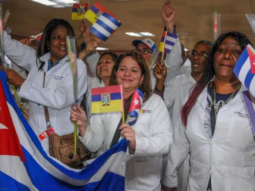 Los pueblos conocen que siempre podrán contar con la vocación humanista y solidaria de los profesionales cubanos. Foto: José Manuel Correa