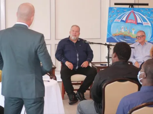 «Ha sido una buena reunión de trabajo, incluso con polémicas que enriquecieron los debates», dijo Marrero Cruz sobre la cita en Las Bahamas. Foto: Estudios Revolución «Ha sido una buena reunión de trabajo, incluso con polémicas que enriquecieron los debates», dijo Marrero Cruz sobre la cita en Las Bahamas. Foto: Estudios Revolución