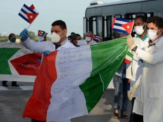 La Asociación Nacional de Amistad Italia-Cuba tuvo la iniciativa de solicitar la presencia de los médicos cubanos. Foto: Marcelino Vázquez La Asociación Nacional de Amistad Italia-Cuba tuvo la iniciativa de solicitar la presencia de los médicos cubanos. Foto: Marcelino Vázquez