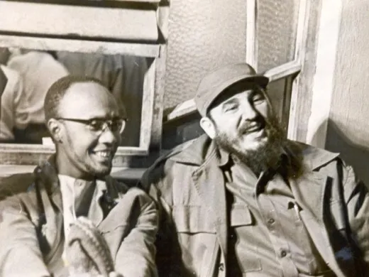 Encuentro entre Fidel y Amílcar Cabral en Cuba, en 1966. Foto: Archivo de Granma Encuentro entre Fidel y Amílcar Cabral en Cuba, en 1966. Foto: Archivo de Granma