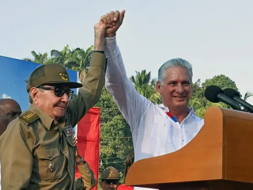 Raúl y Díaz-Canel en el III Frente. Foto: Estudios Revolución Raúl y Díaz-Canel en el III Frente. Foto: Estudios Revolución