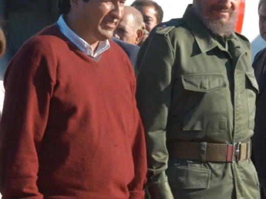 Recibe en el aeropuerto internacional "José Martí" al Presidente electo de Bolivia, Evo Morales Recibe en el aeropuerto internacional "José Martí" al Presidente electo de Bolivia, Evo Morales
