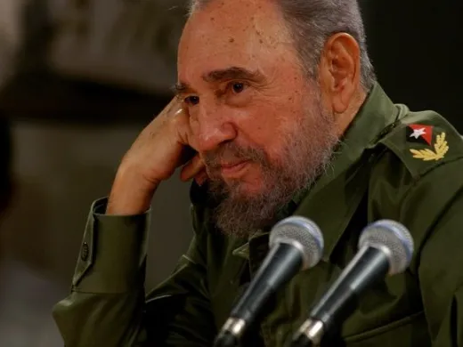Preside el Comandante en Jefe Fidel Castro la Tercera Parte de la Mesa Redonda Informativa “La extraordinaria obra educacional cubana y el nuevo curso escolar”. Foto.- Ismael Francisco Gonzalez.