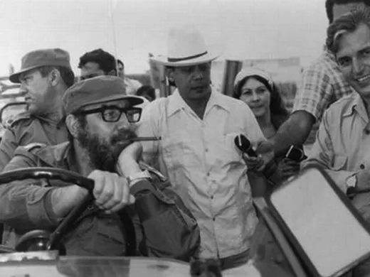 Fidel durante uno de sus recorridos por Cienfuegos./Foto: Tomada del sitio digital Radio Rebelde