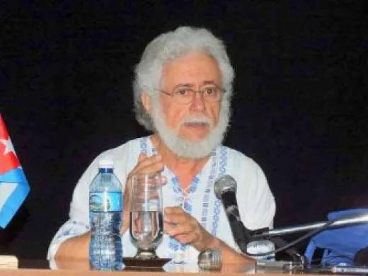 Luis Toledo Sande durante el conversatorio (Foto: Lisandra Cardoso) Luis Toledo Sande durante el conversatorio (Foto: Lisandra Cardoso)