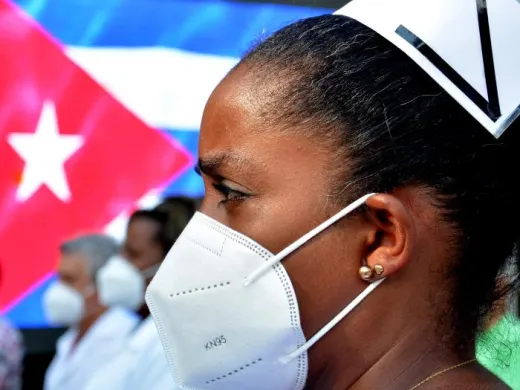 Las mujeres cubanas representan el 70,3 % de los trabajadores del sector de la Salud Pública. Foto: Ricardo López Hevia Las mujeres cubanas representan el 70,3 % de los trabajadores del sector de la Salud Pública. Foto: Ricardo López Hevia