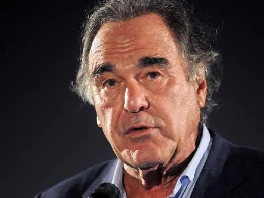 El cineasta Oliver Stone firmó la petición en línea para entregar el Nobel de la Paz a la brigada médica cubana Henry Reeve El cineasta Oliver Stone firmó la petición en línea para entregar el Nobel de la Paz a la brigada médica cubana Henry Reeve