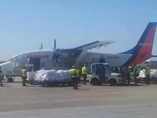 El regalo se suma a muchos otros que envían cubanos residentes en el exterior y amigos de la mayor isla de las Antillas. Foto: Carlos Manuel Serpa El regalo se suma a muchos otros que envían cubanos residentes en el exterior y amigos de la mayor isla de las Antillas. Foto: Carlos Manuel Serpa