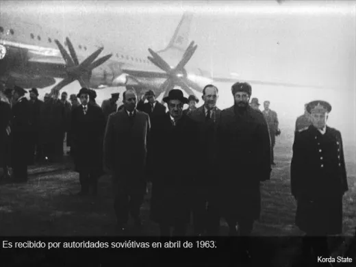 Recibido por autoridades soviéticas en la Flota del Norte Múrmansk Fidel Castro en la Flota del Norte Múrmansk