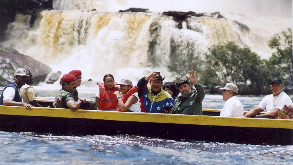 Fidel visita el Parque Canaima en Venezuela