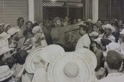 fidel en acto de entrega de los premios de la Emulación Nacional “Jesús Menéndez”