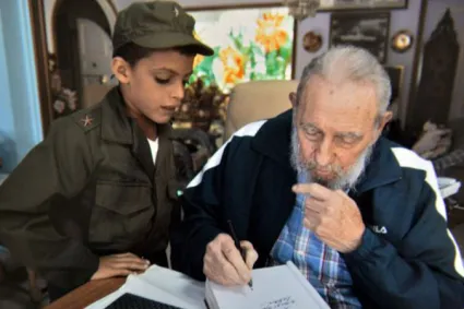 Fidel sostiene encuentro con el niño de 8 años Marlon Méndez