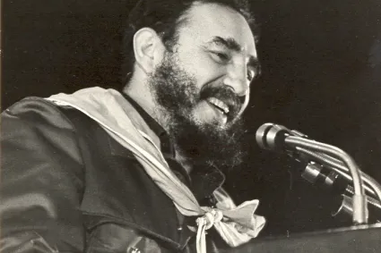 fidel en acto Conmemorativo del XV Aniversario_cdr
