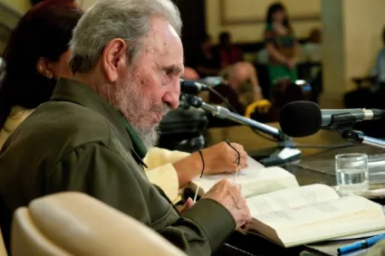 fidel presenta libro “La contraofensiva estratégica”
